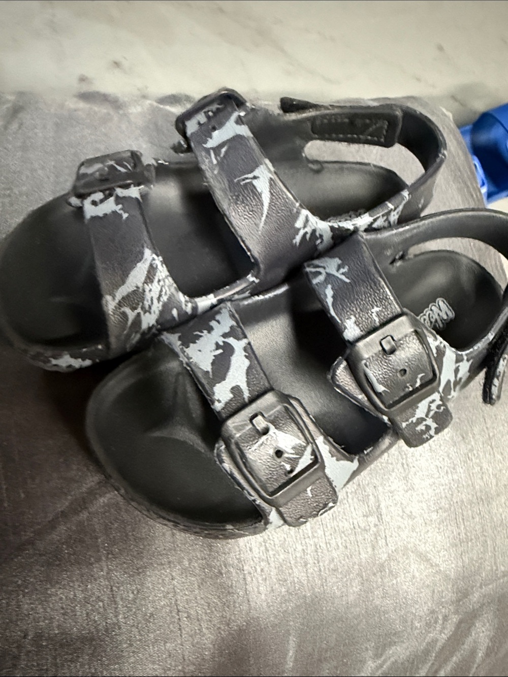 Kids Black and Gray Patterned Adjustable Strap Sandals